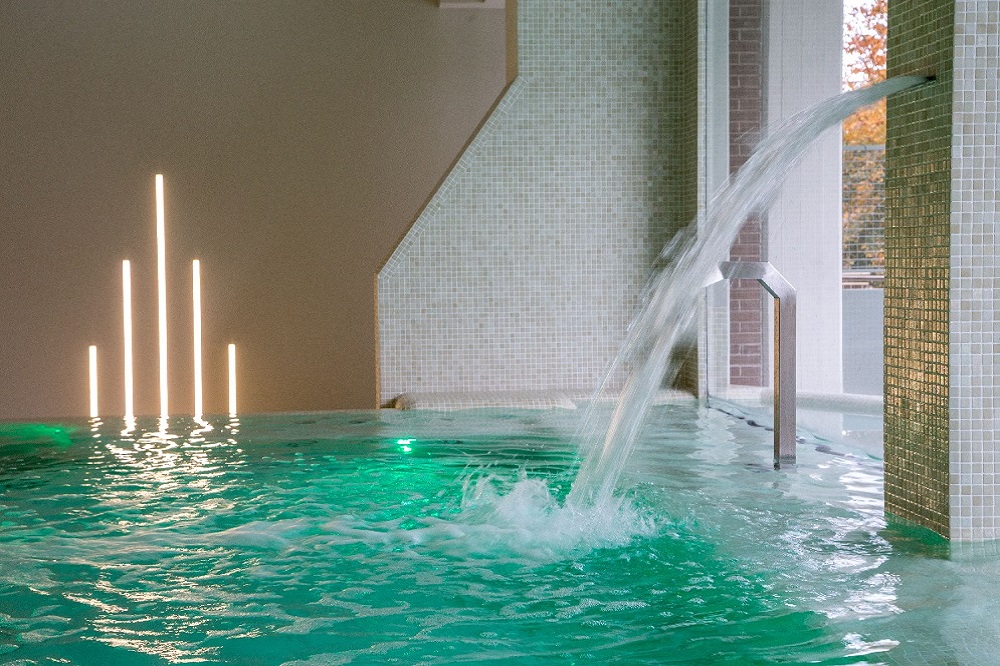 slide1 image Piscina Hotel Green Park